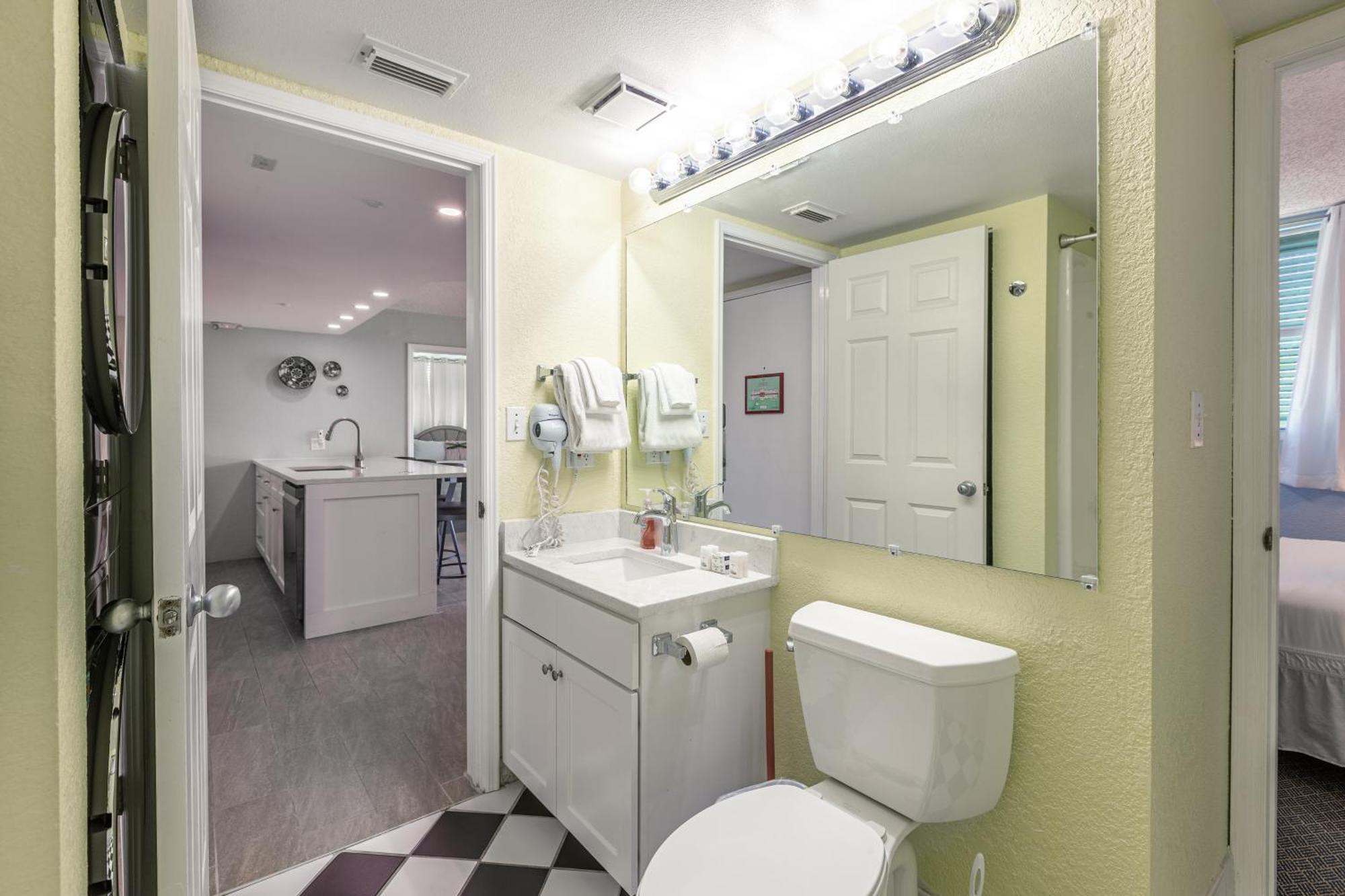 Sunrise Suites Saint Lucia Suite #201 Key West Ruang foto